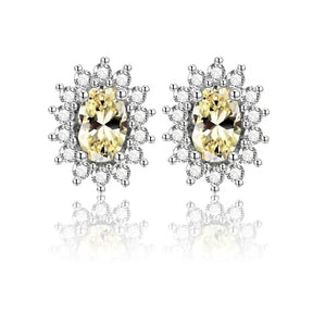 Brinco Oval com Esmeralda