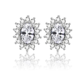 Brinco Oval com Esmeralda